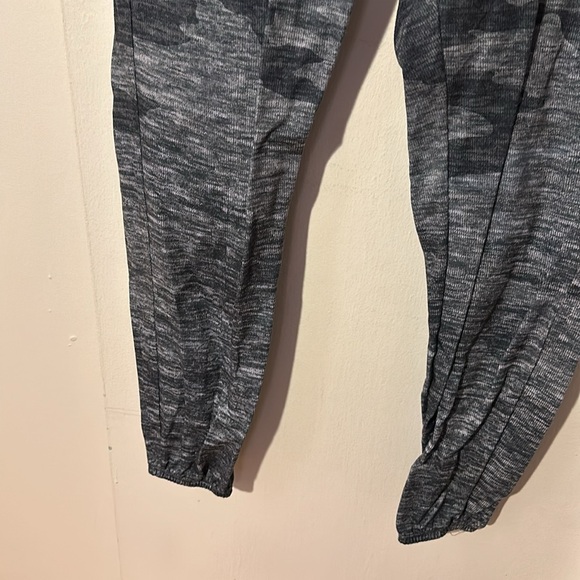 Terez blue camo jogger sweats - Picture 3 of 6